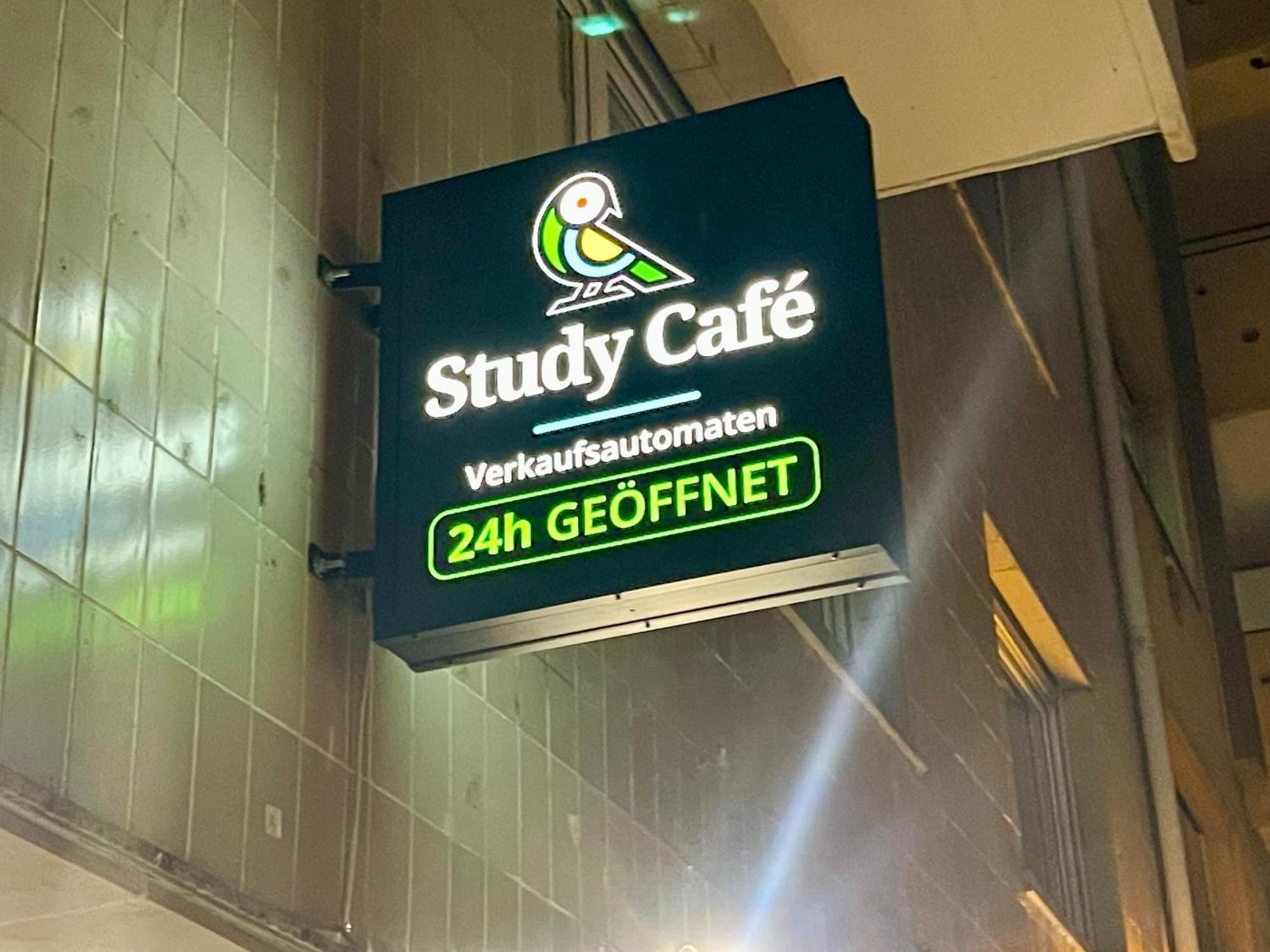 Neu Wunderschoenenes Weisses Apartament Am Schloessle Zentrum Goldstadt 포르츠하임 외부 사진