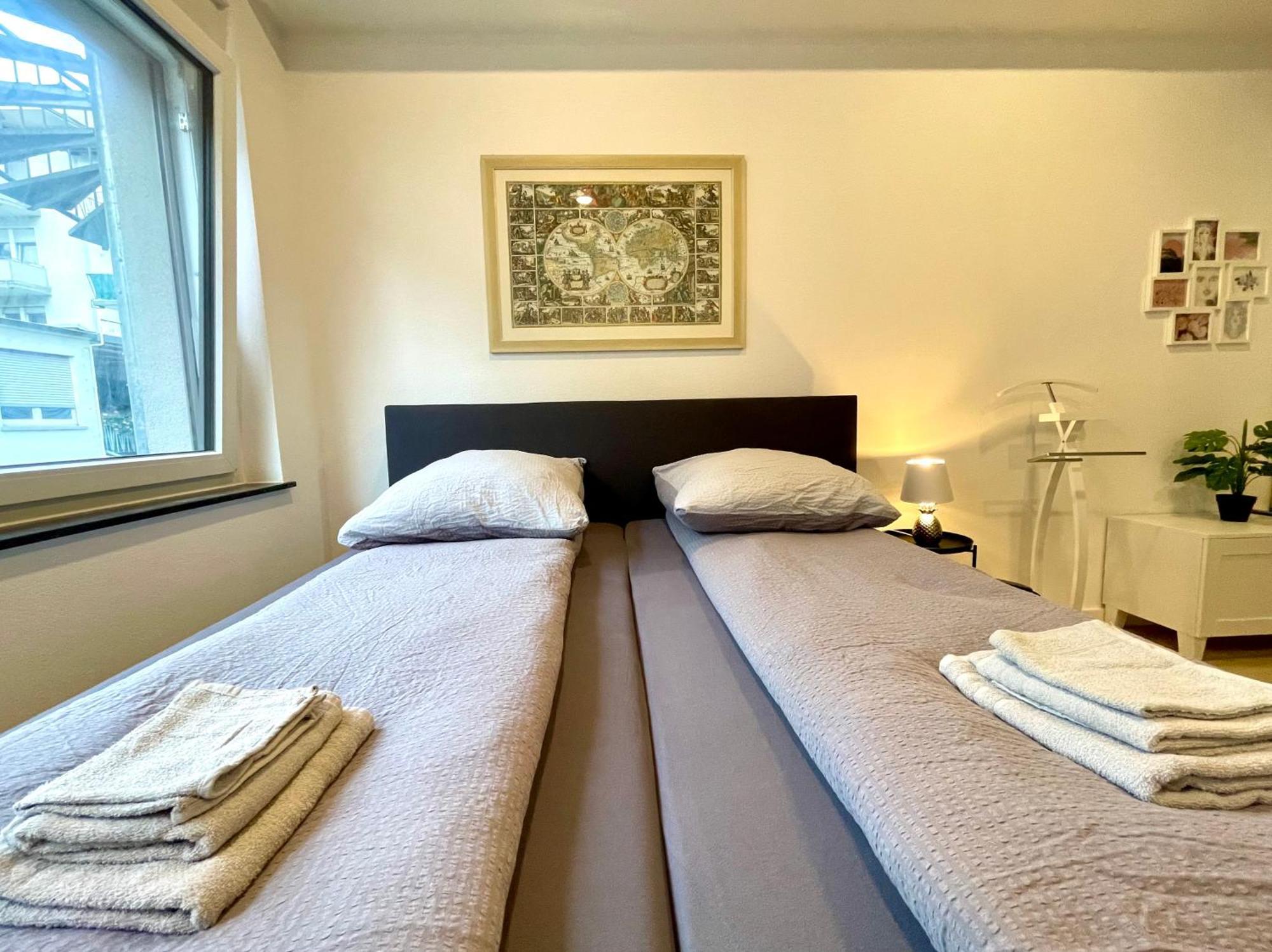 Neu Wunderschoenenes Weisses Apartament Am Schloessle Zentrum Goldstadt 포르츠하임 외부 사진