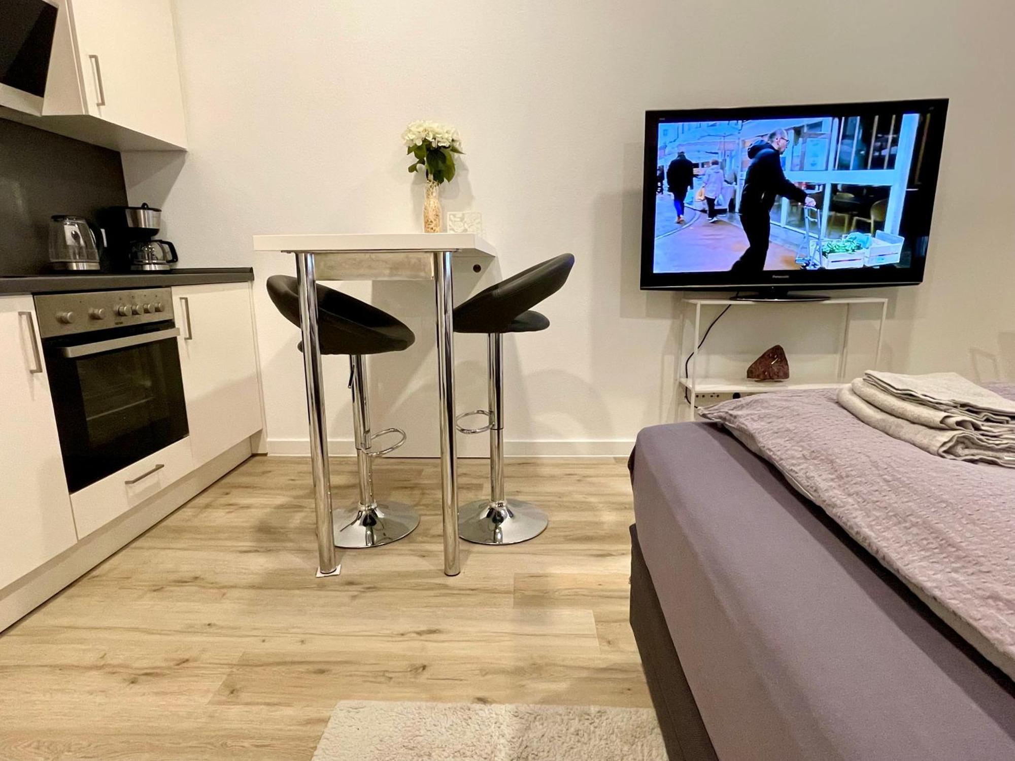 Neu Wunderschoenenes Weisses Apartament Am Schloessle Zentrum Goldstadt 포르츠하임 외부 사진