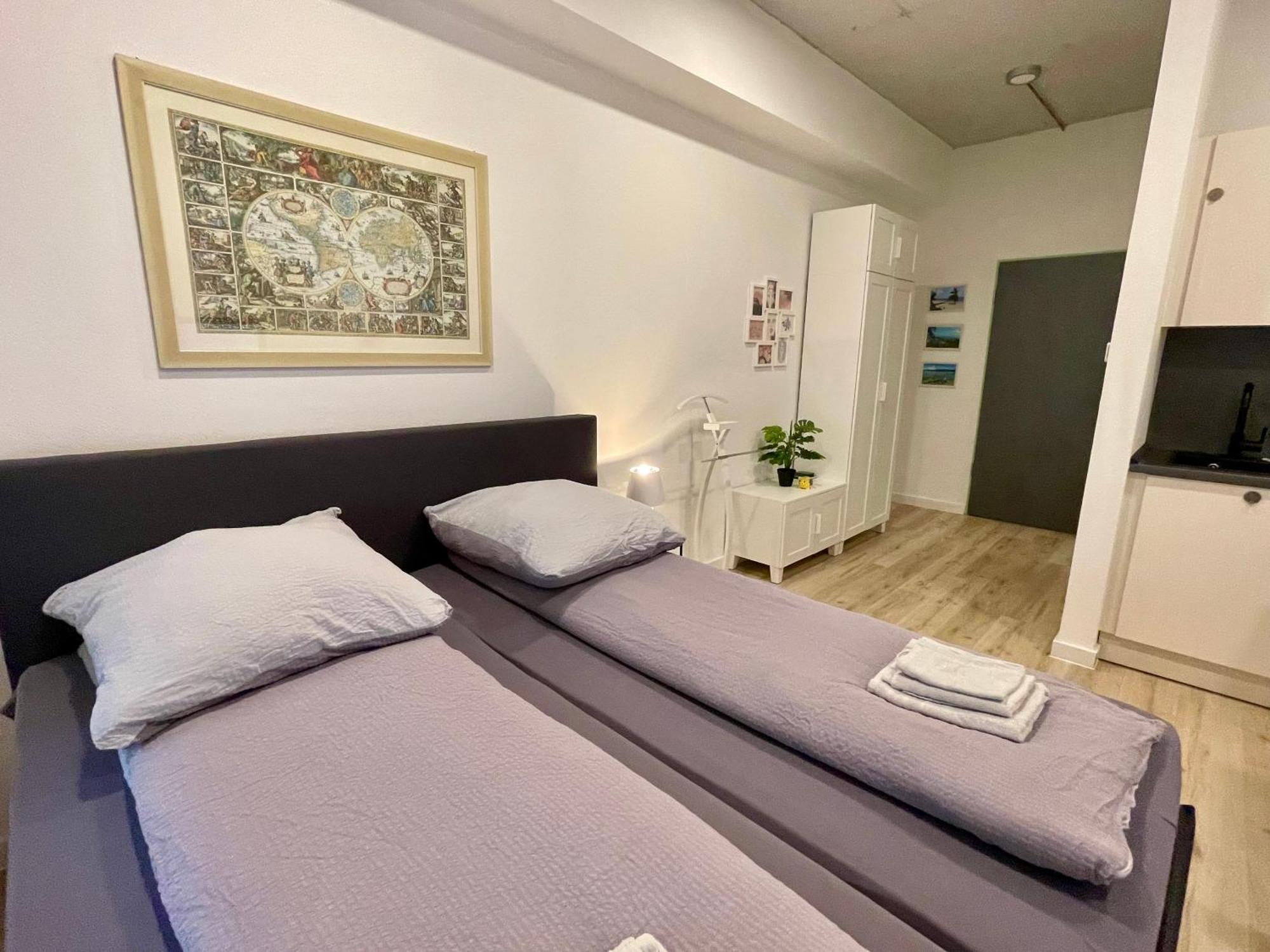 Neu Wunderschoenenes Weisses Apartament Am Schloessle Zentrum Goldstadt 포르츠하임 외부 사진