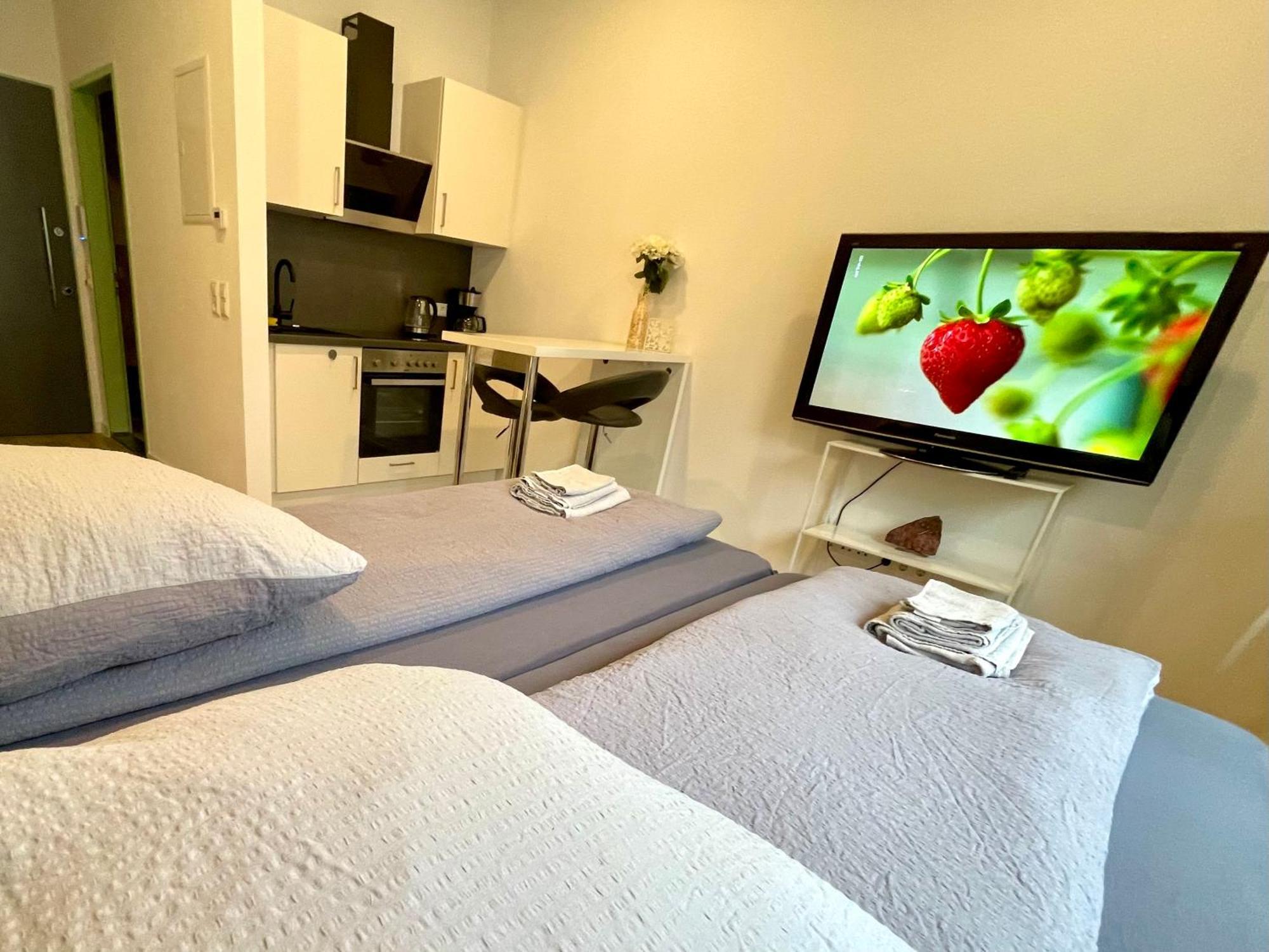 Neu Wunderschoenenes Weisses Apartament Am Schloessle Zentrum Goldstadt 포르츠하임 외부 사진