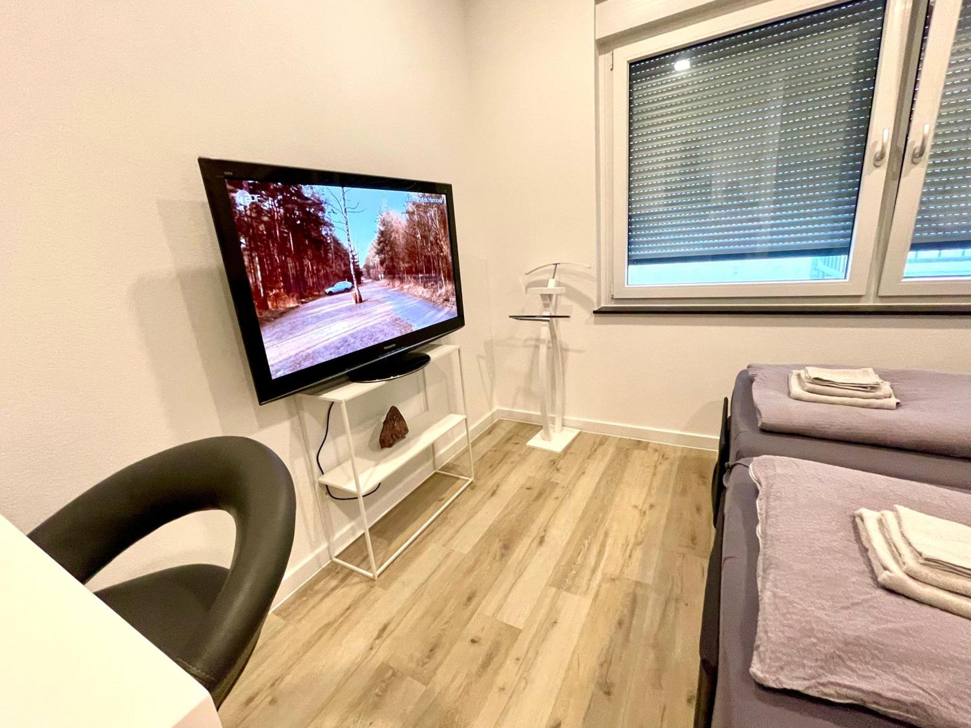 Neu Wunderschoenenes Weisses Apartament Am Schloessle Zentrum Goldstadt 포르츠하임 외부 사진